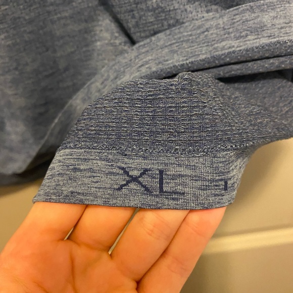 Mens Lululemon T-shirt - Picture 5 of 8